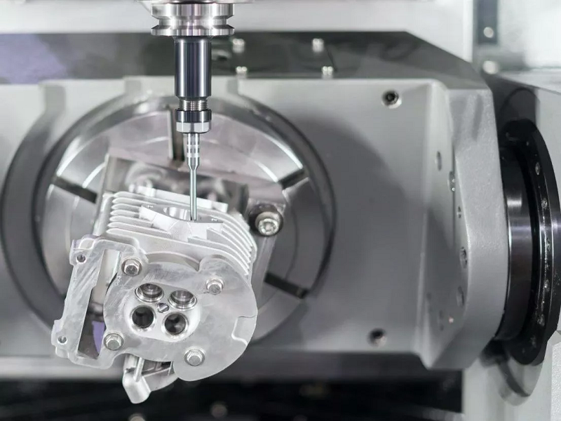 P02-1-1-S02-5-Axis-CNC-Milling2-1.png